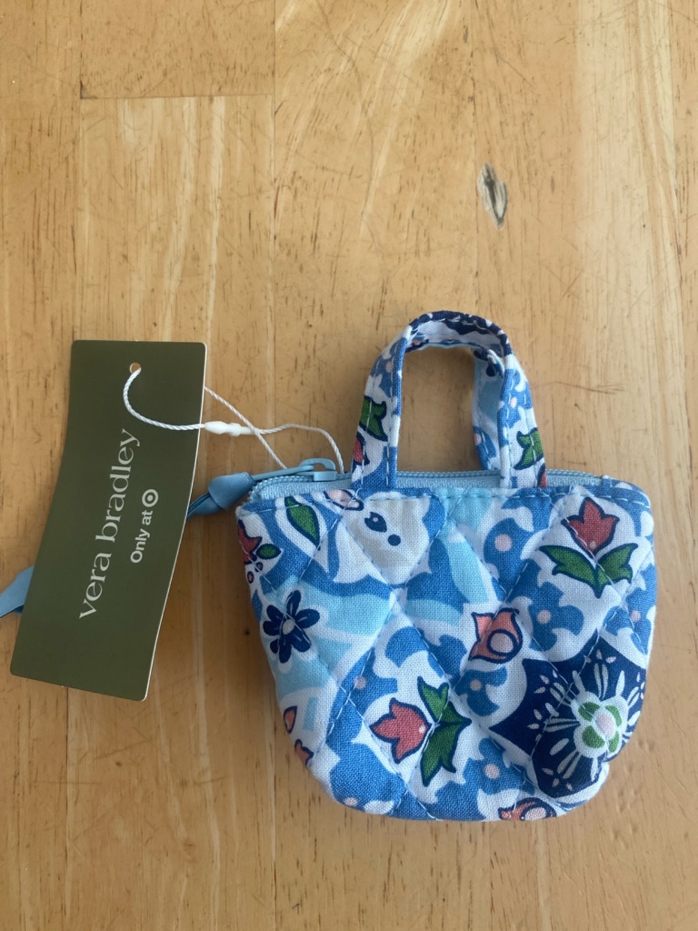 Bundle Vera Bradley Target zippered Mini tote bag bagcharm Keychain & lip balm - Picture 6 of 10